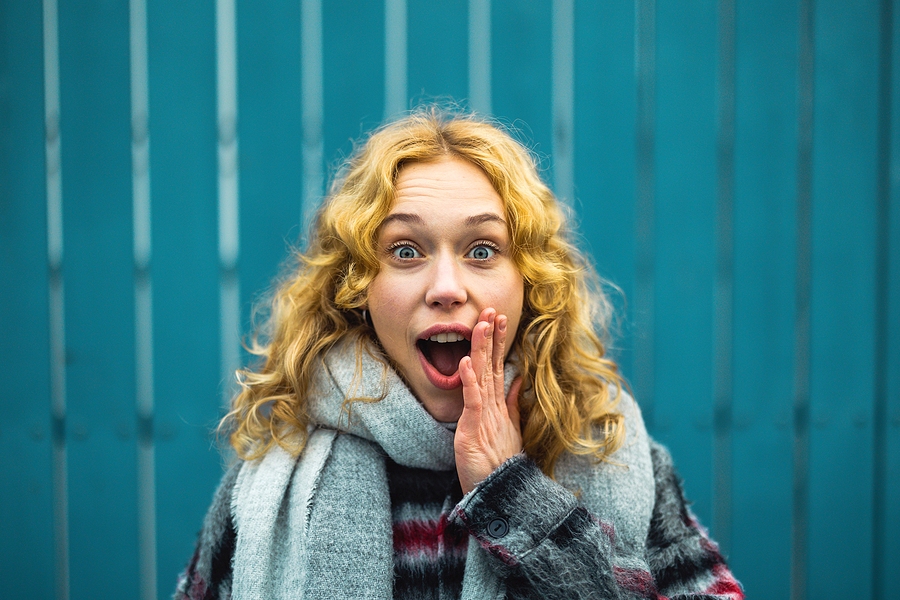 CAN INTERNAL BLEACHING WHITEN A DISCOLORED TOOTH?